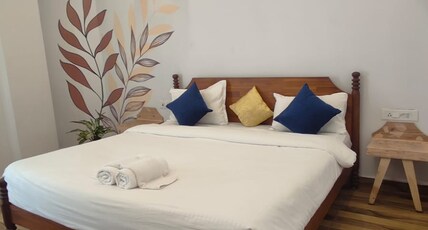Alpine BnB near Bus Stand Room Type - Superior Double Bed Room