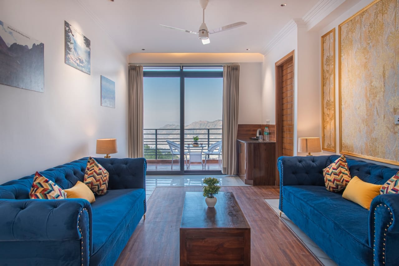 Stunning Penthouse Apartment With Balcony image