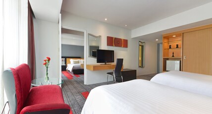 BelAire Bangkok Room Type - Deluxe Twin Bed Connecting