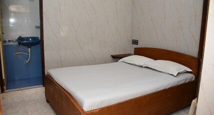Jayam Lodge. Room Type - Economy Room