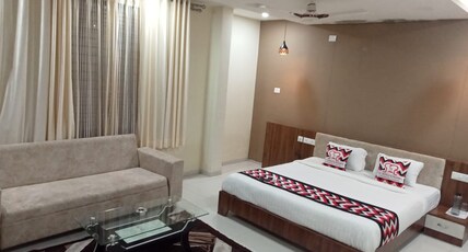 JMC Hotel G9 Room Type - Super Deluxe