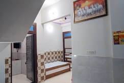 New Khandelwal Guest House | 30m from Khatushyamji Temple