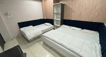 Hotel Shree Palace Ujjain Room Type - Deluxe 4 Bed