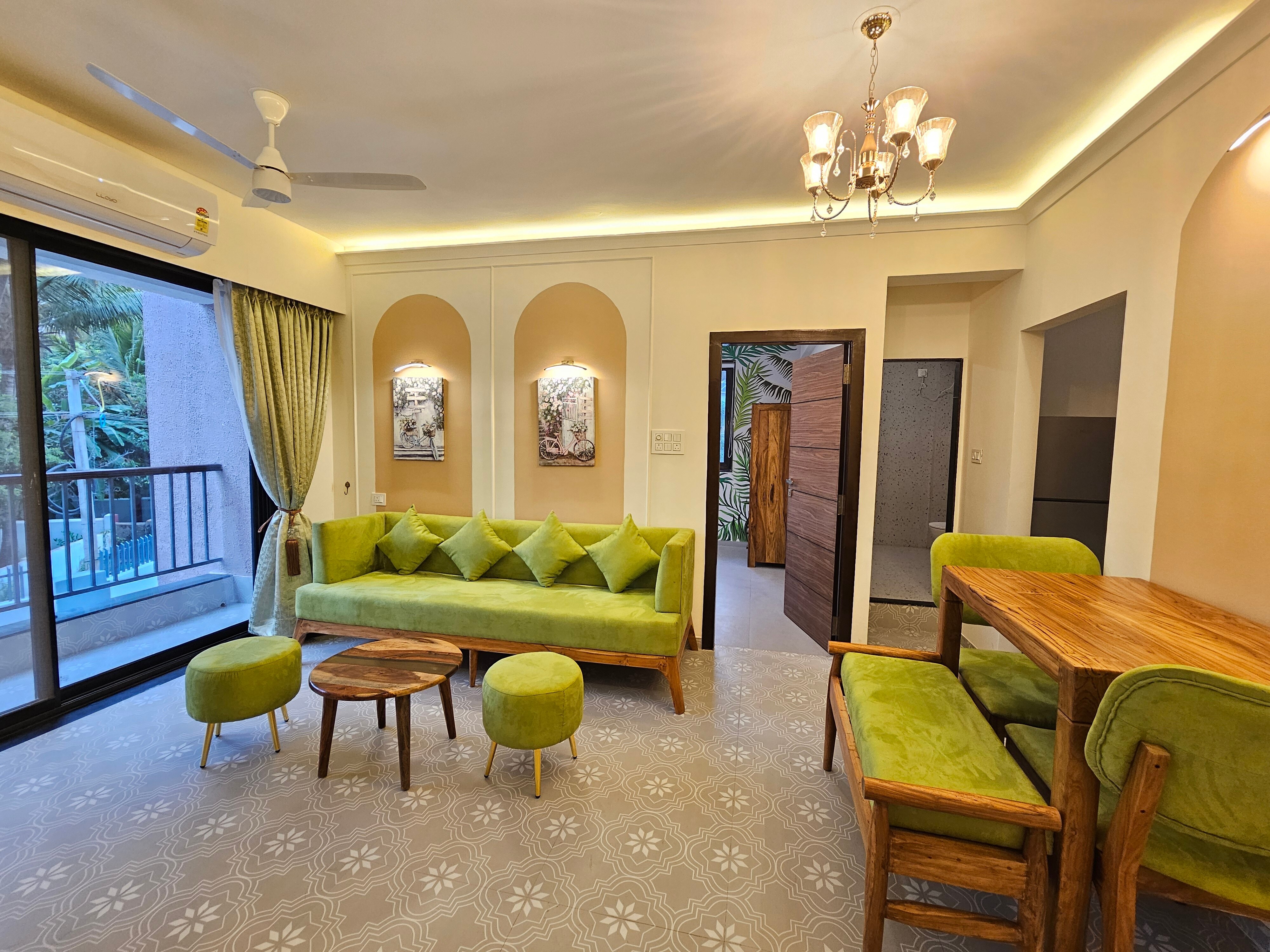 Botanica C105 - Tap to explore photos