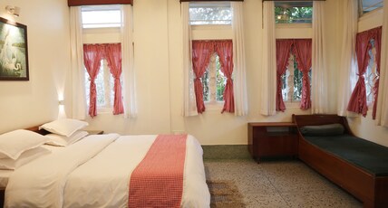 Tiggis Iing | Serene Garden Stay Room Type - Standard Double room 