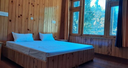 Paradise Home Stay Room Type - Deluxe Room