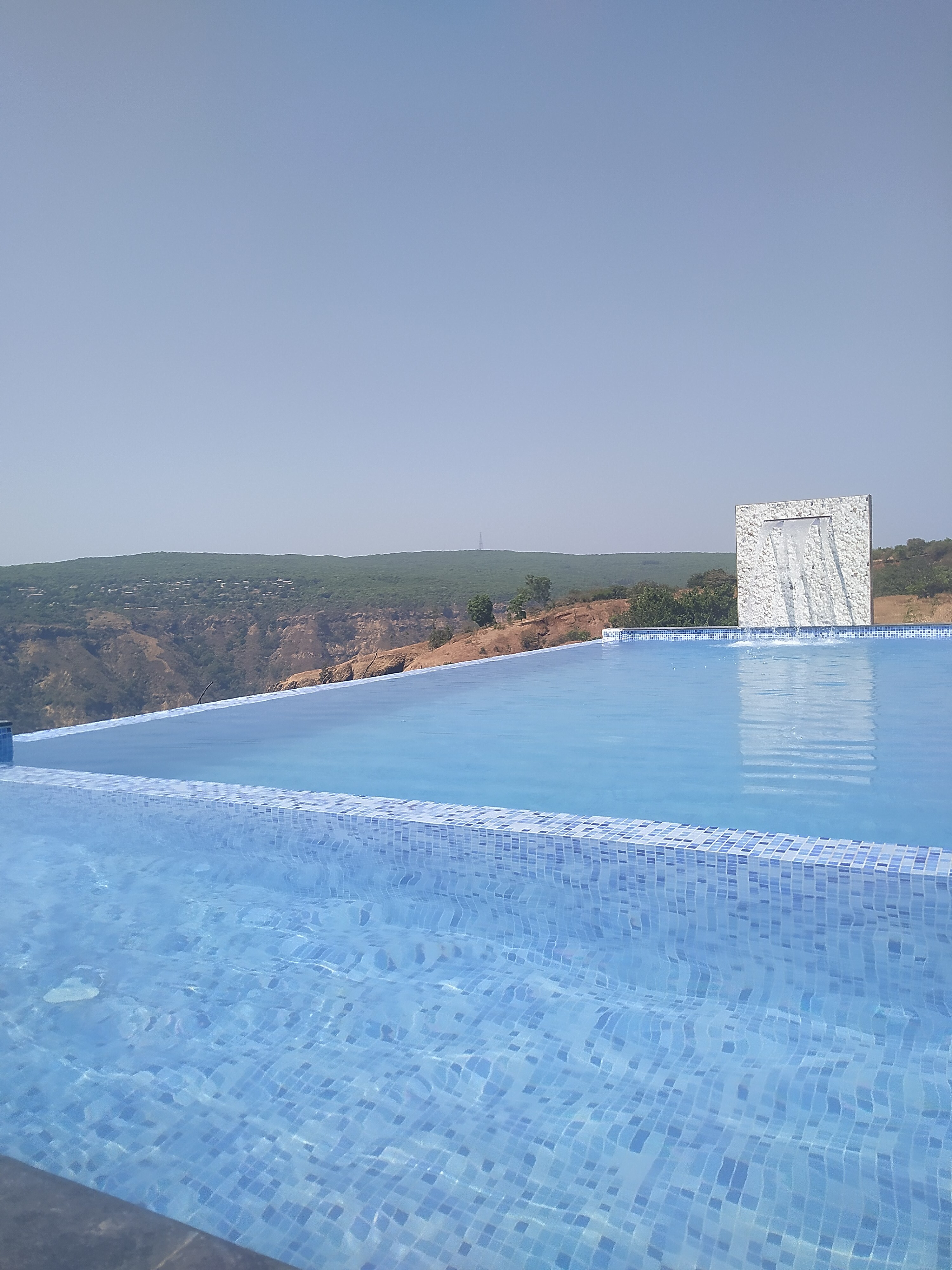 JB's Farm House, Valley View Mahabaleshwar - Tap to explore photos