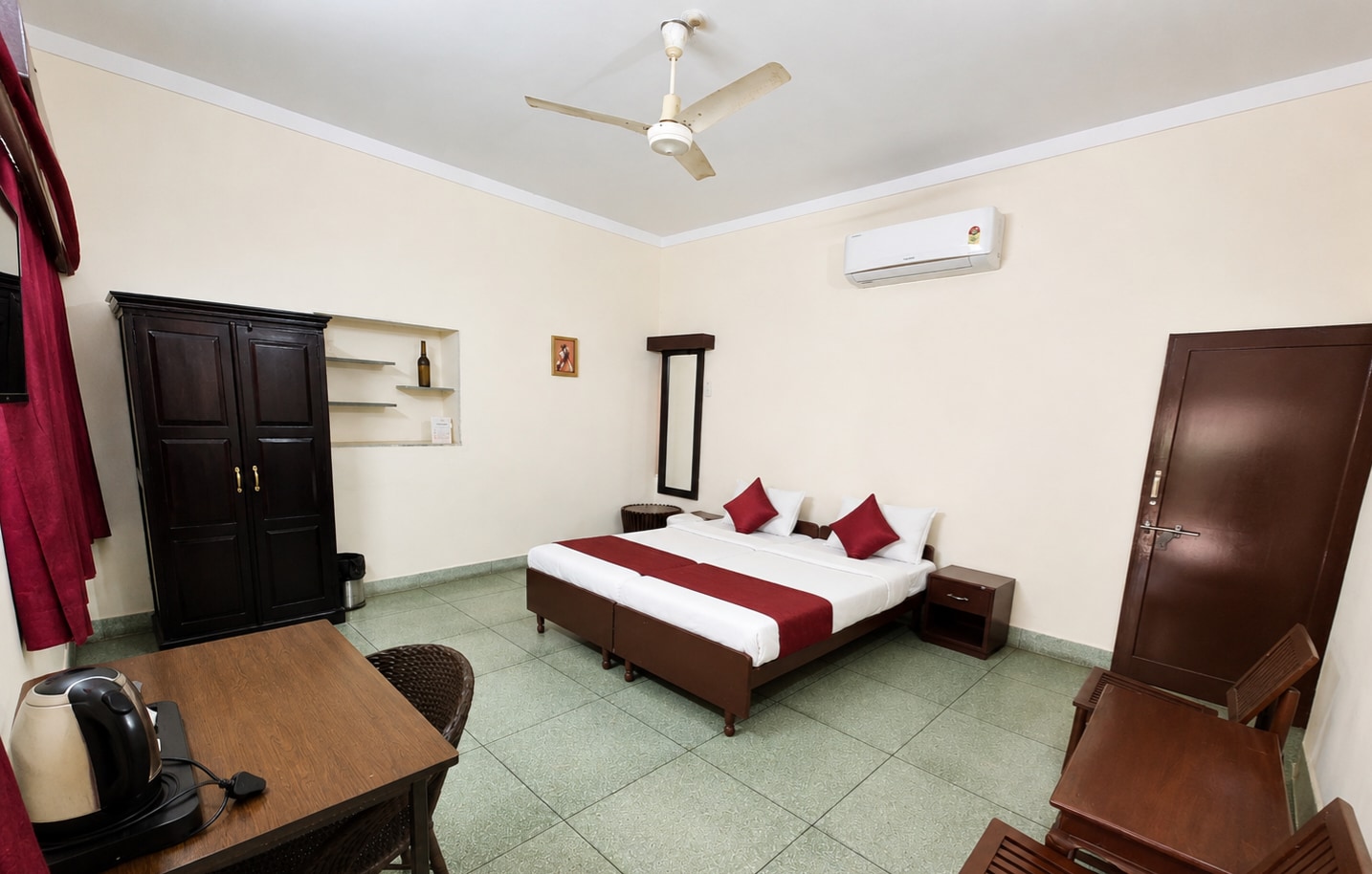 Gajender Niwas Sun-City, A Boutique Stay - Tap to explore photos
