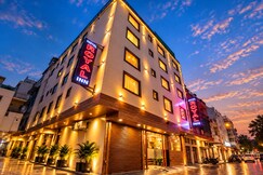 Royal Inn IGI  Airport Hotel