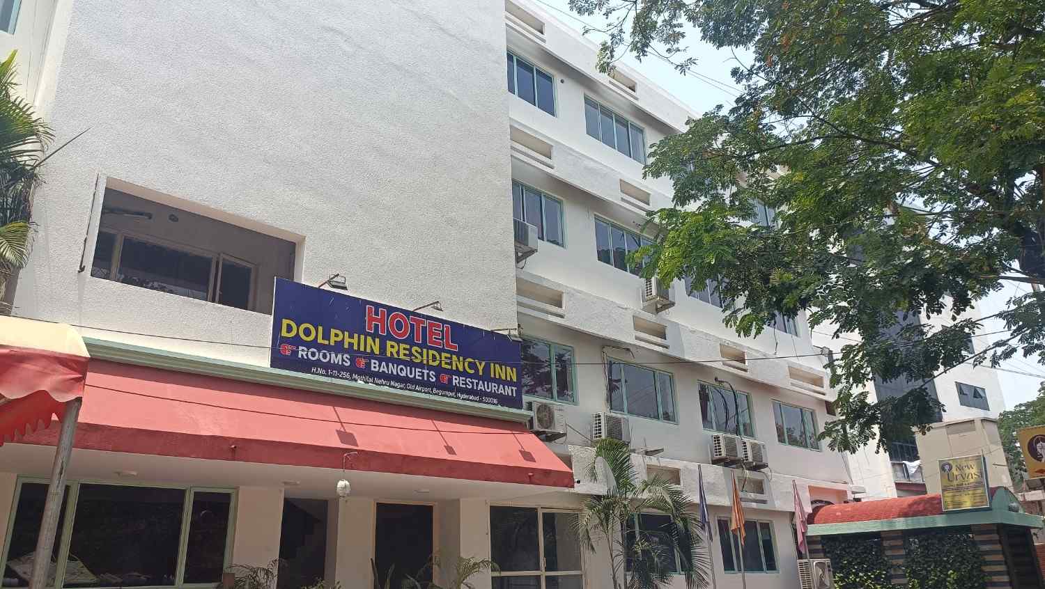 HOTEL DOLPHIN RESIDENCY INN - Tap to explore photos