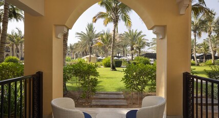DoubleTree by Hilton Resort  & Spa Marjan Island Room Type - TWIN DELUXE GARDEN ACCESS
