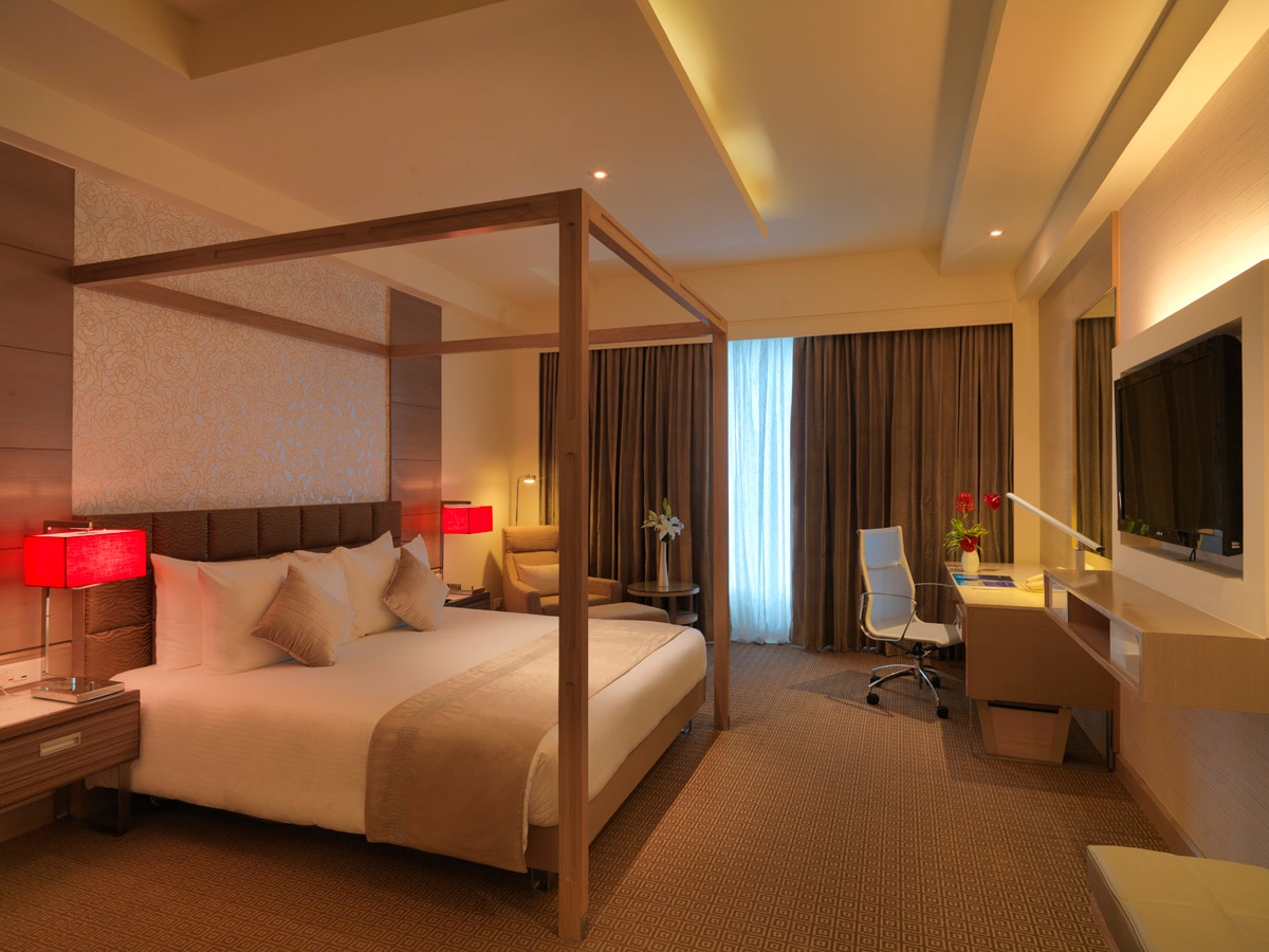 Radisson Blu Hotel Greater Noida - Tap to explore photos