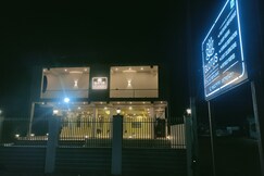 Glotus hotel and restaurant