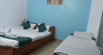 HOTEL COMFORT STAY Room Type - Deluxe Family Room