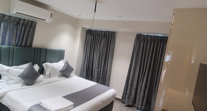 Shreshtam Apart Hotel, Kondapur Room Type - Suite Room
