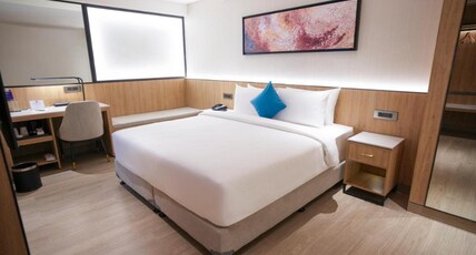 Hotel Transit By Encalm Room Type - Deluxe King Room