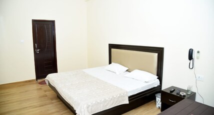 Hotel bajaj Room Type - ORDINARY 