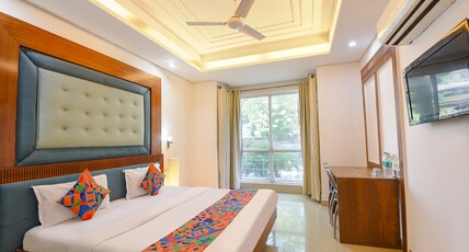 FabHotel Small Town Room Type - Premium Room