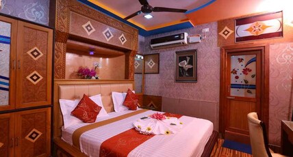 Hotel Shri Swarna's Palace Room Type - Executive AC Room