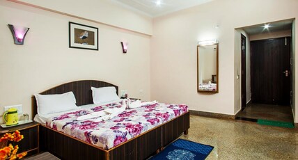Geetanjali hotel&motel Room Type - DELUXE ROOM