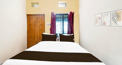 Hotel O Khushi Guest House Room Type - Deluxe