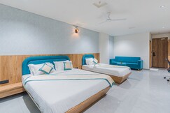 Hotel The Grand Heaven