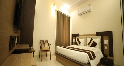 HOTEL AMBER Room Type - Super Deluxe Room