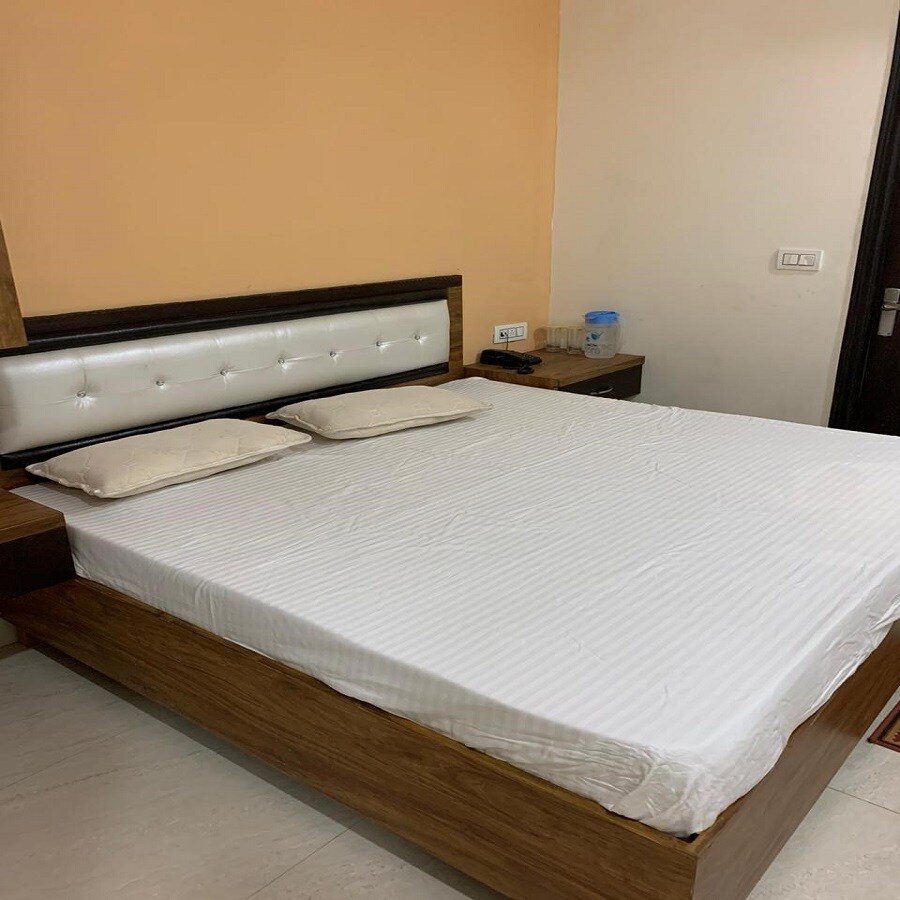 Rawat kunj - Tap to explore photos