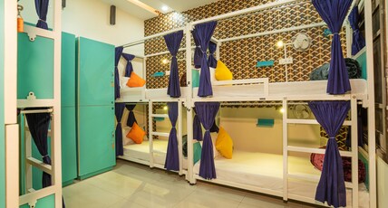 goSTOPS Amritsar Chatiwind Gate  Room Type - Bed in 6 Bed Mixed AC Dormitory Room with Ensuite Bathroom