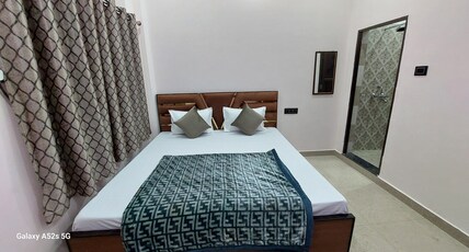 NARAYANI PAYING GUEST HOUSE Room Type - Bedroom 3