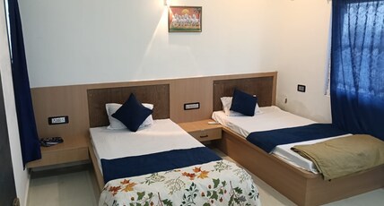 Hotel SunFort Room Type - Deluxe Double Bed (AC)