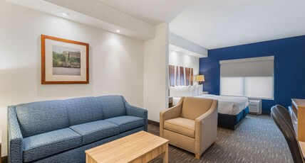Best Western Plus Westgate Inn & Suites Room Type - Suite-1 King Bed, Non-Smoking, Sofabed, Wet Bar, Microwave And Refrigerator, Wi-Fi, Full Breakfast Best Western Plus Westgate Inn & Suites Room Type - Suite-1 King Bed, Non-Smoking, Sofabed, Wet Bar, Microwave And Refrigerator, Wi-Fi, Full Breakfast