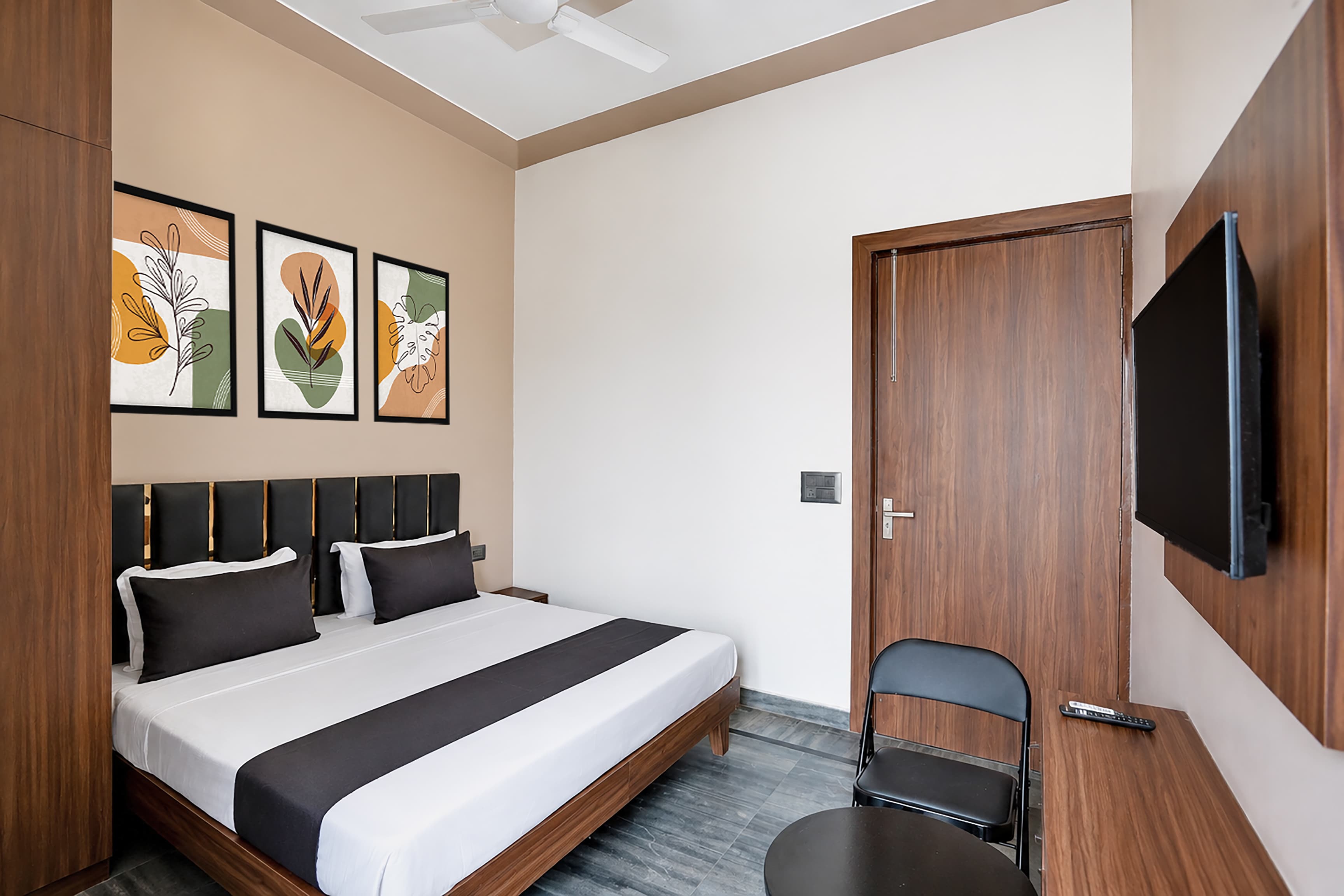 Hotel O Satyam Hotel & Banquets - Tap to explore photos