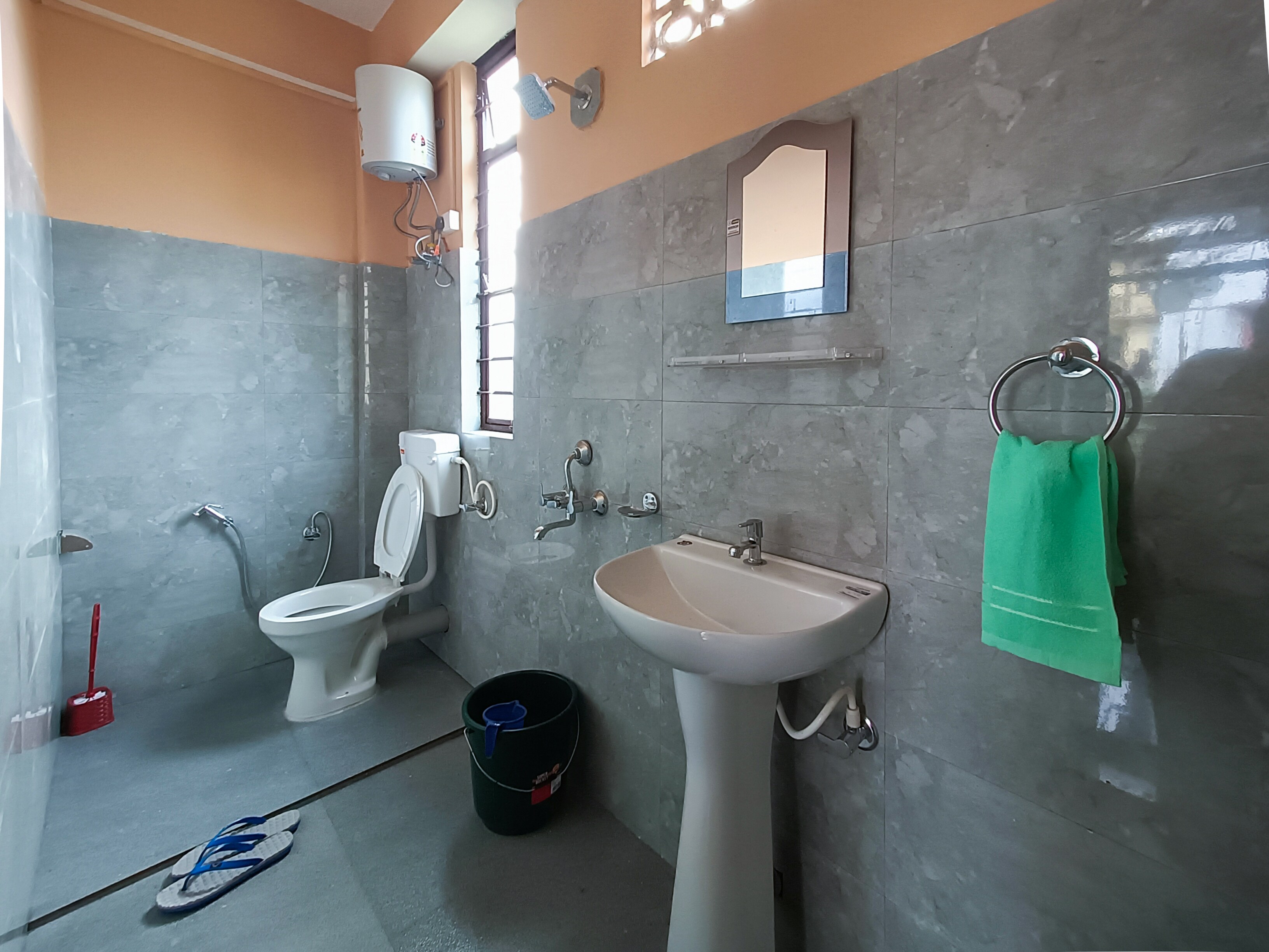 Basant Hritu Homestay - Tap to explore photos