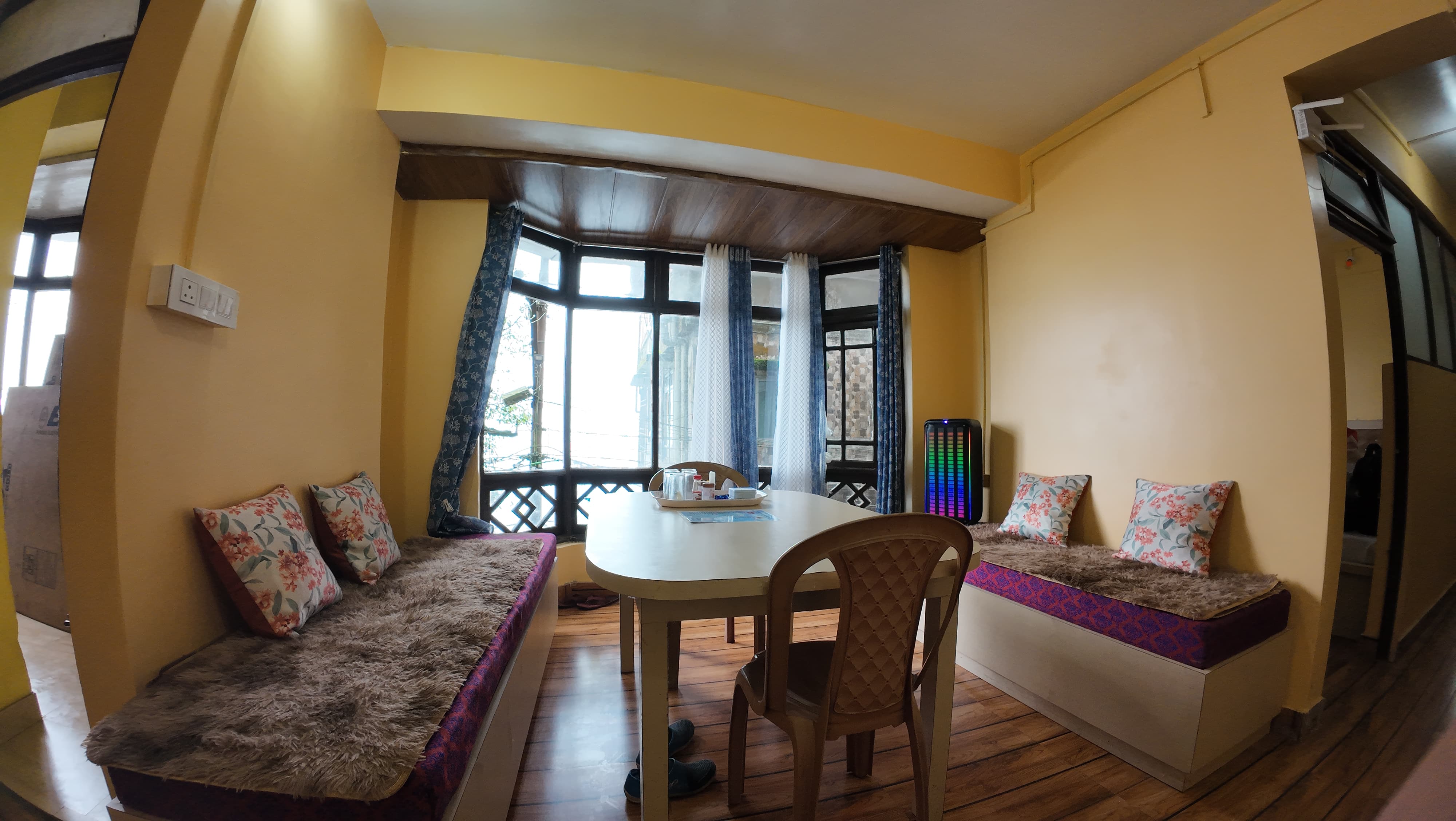 Kheychun Homestay Near Mall Road - Tap to explore photos