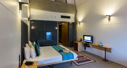 Mana Hotels Room Type - Deluxe Room
