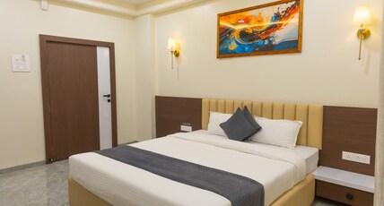 Arjun Palace Room Type - DELUXE ROOM