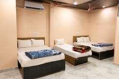 Address of Hotel Advika Inn