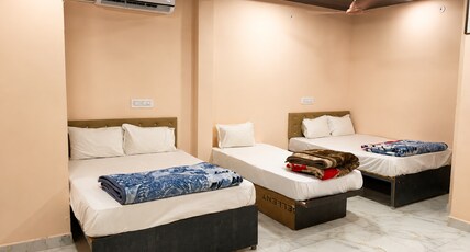 Hotel Advika Inn Room Type - Five Bed Room