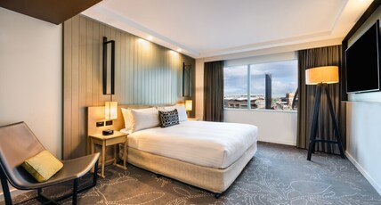 PARKROYAL Darling Harbour Room Type - Club Suite