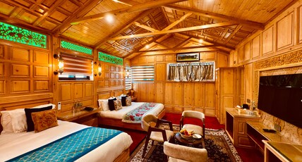 Kashmir Mahal Resorts by Stay Pattern - Dal Lake Room Type - Family Room