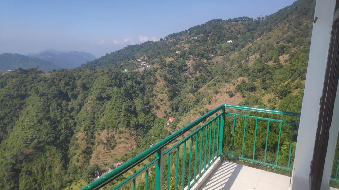 Hillock Guest House - Tap to explore photos