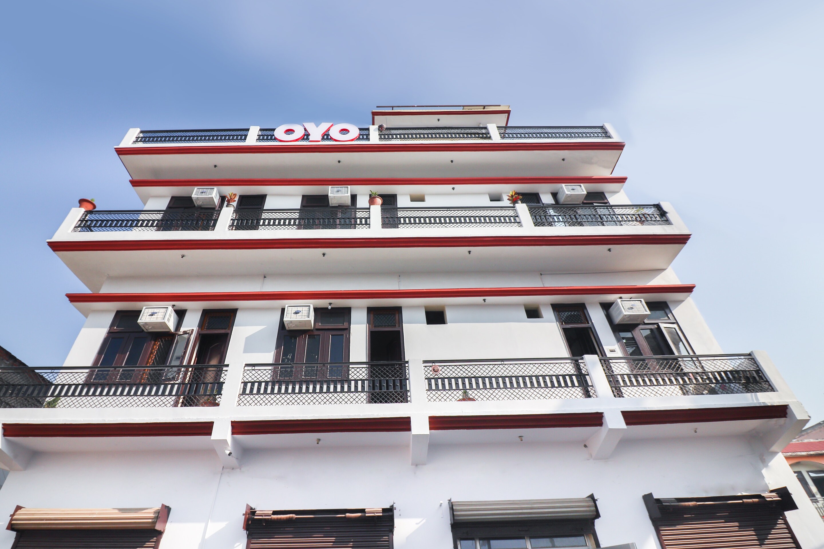 Hotel O Balaji Near JLM Inter College - Tap to explore photos