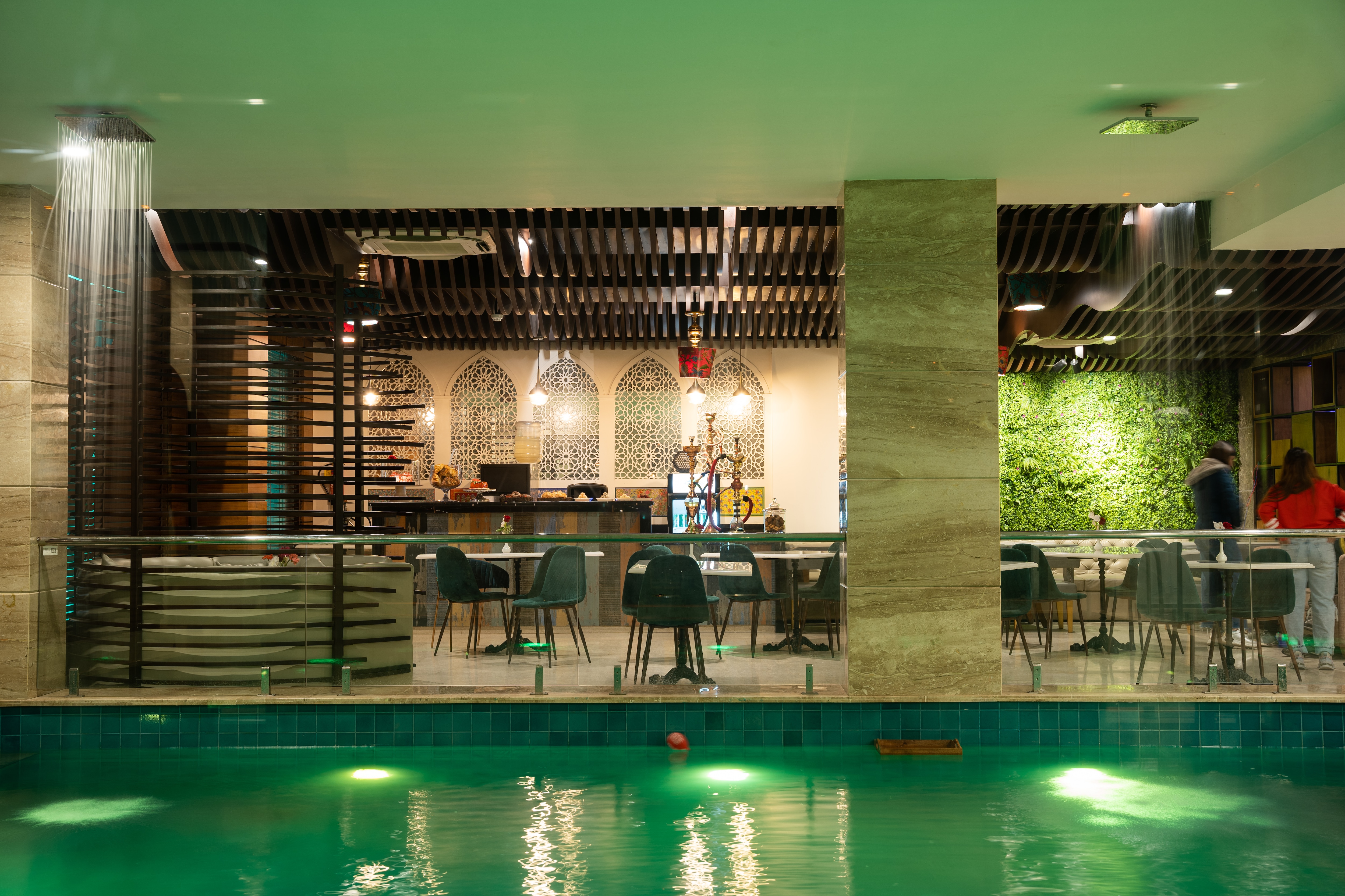 Hotel Snowland Boutique Luxury Near Dal Lake - Tap to explore photos