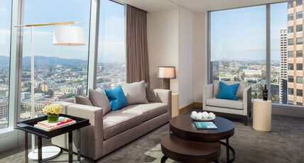 InterContinental Los Angeles Downtown Room Type - 1 King Suite Club Lounge Access City View InterContinental Los Angeles Downtown Room Type - 1 King Suite Club Lounge Access City View