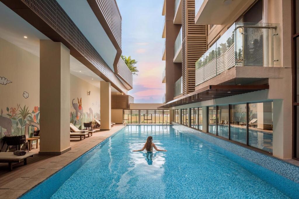 Oakwood Premier Phnom Penh - Tap to explore photos