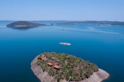 River Tern Lodge by Jungle Lodges