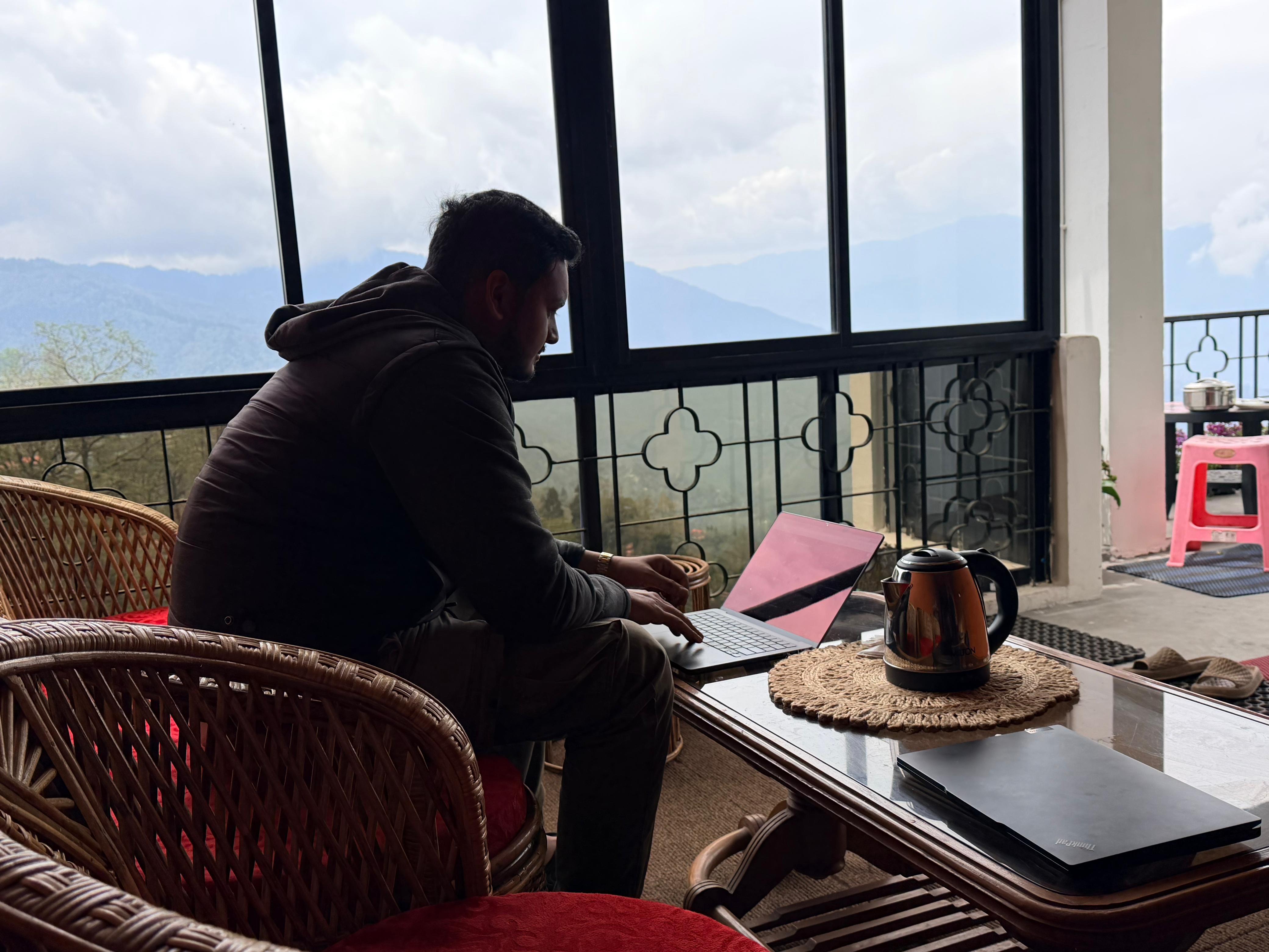 Jai Jagat Family Homestay - Tap to explore photos