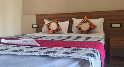 URBAN STAY Room Type - NON AC Deluxe Room