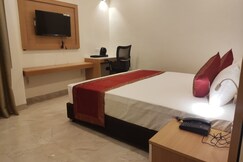 HOTEL XENIA